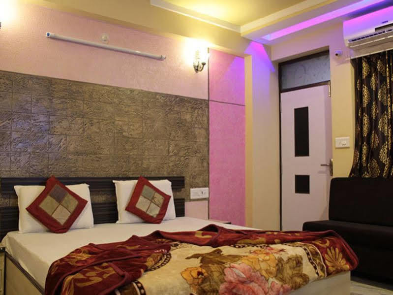 Hotel Kingdom Palace Udaipur Esterno foto